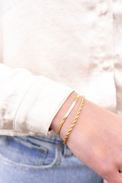 Luxe Gold Herringbone Bracelet