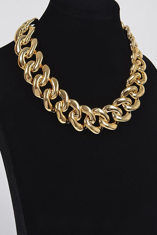 Oversize Chunky Chain Collar Necklace