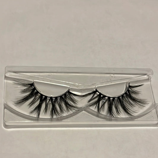 Pretty Girl Lashes